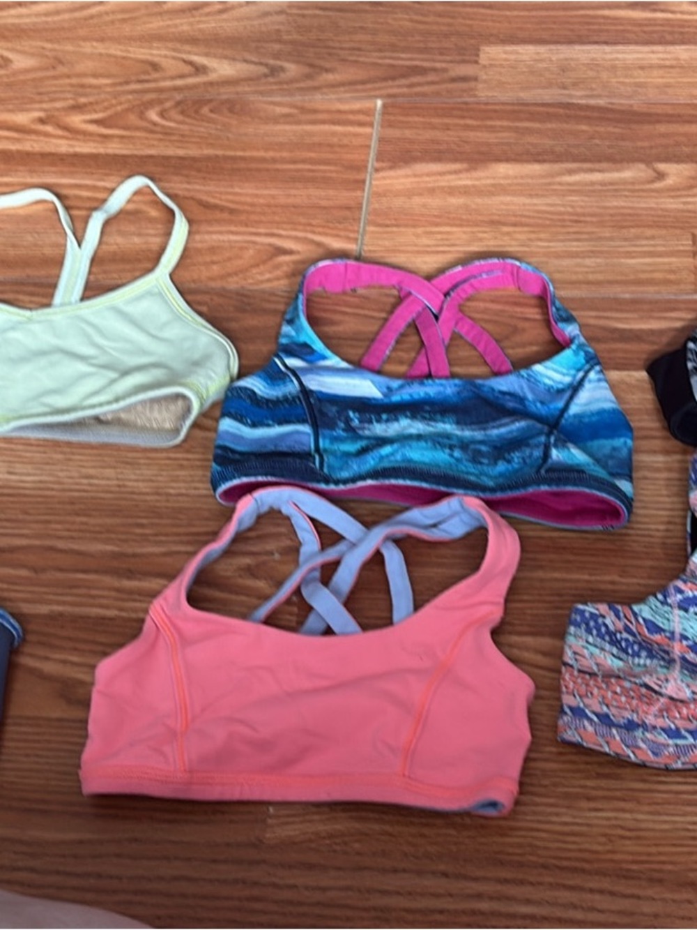 Size 6&7 ivivva training tops and 1 old navy prs top of the same size
